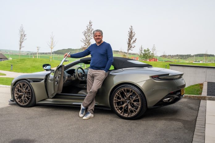 GTspirit AstonMartin DB12V 1