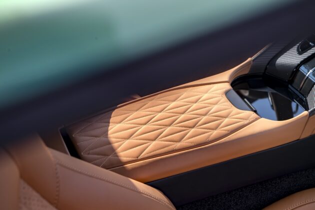 GTspirit DB12 Details 10