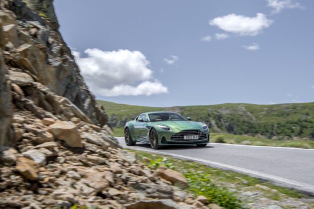 GTspirit DB12 Rollers 2