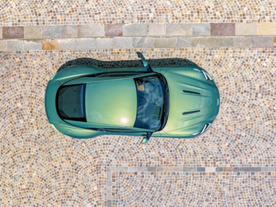 GTspirit DB12 Static 9